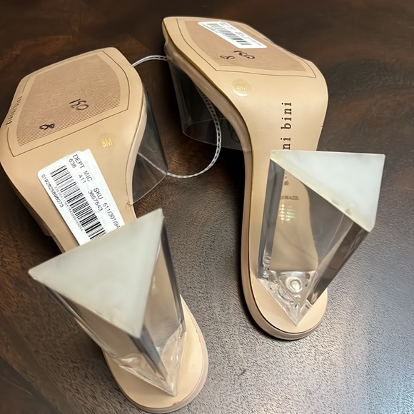 Gianni Bini
Caylor Clear Square Toe Sandals - Picture 9 of 10